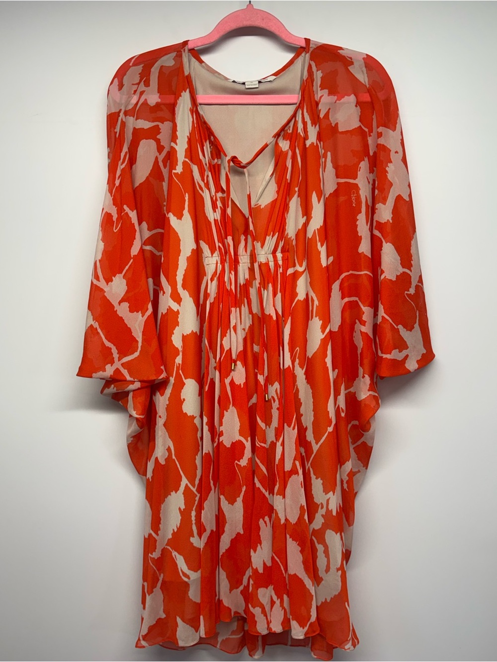 Diane Von Furstenberg Orange and Cream Tie-Front batwing Chiffon V neck Dress 10 - Picture 2 of 6